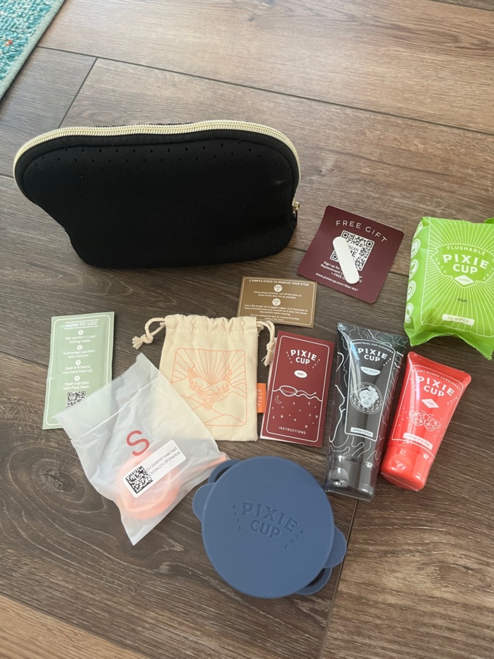 Women’s Menstrual Cup Starter Kit – Blue & Black